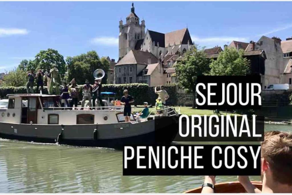 ホテル Peniche Hollandaise Cosy ドール エクステリア 写真
